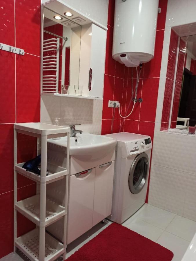 Квартира В Самом Центре Wi-Fi Apartment Chernivtsi Exterior photo