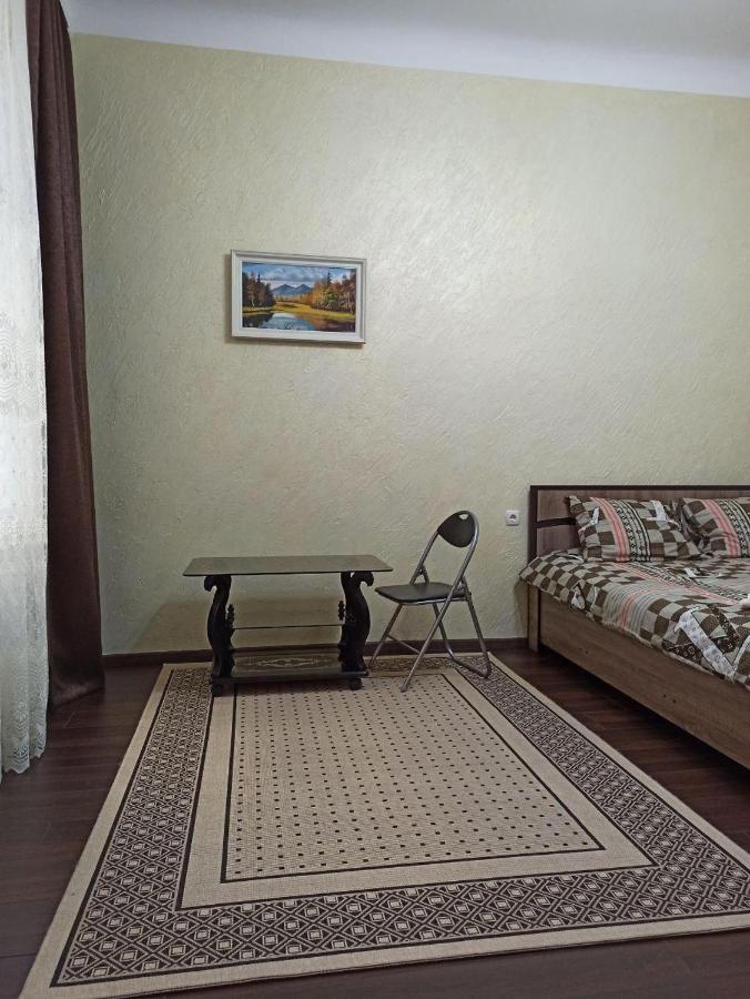 Квартира В Самом Центре Wi-Fi Apartment Chernivtsi Exterior photo