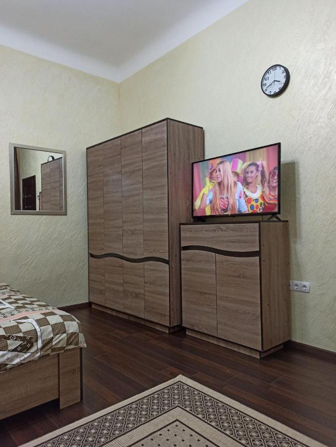 Квартира В Самом Центре Wi-Fi Apartment Chernivtsi Exterior photo